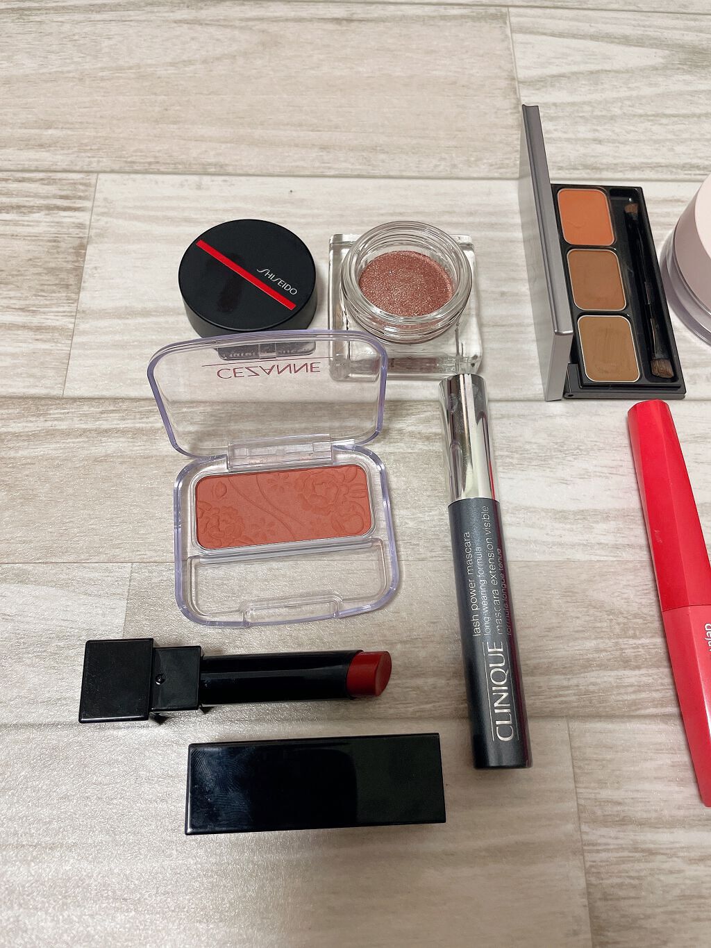 皮脂テカリ防止下地 保湿タイプ/CEZANNE/化粧下地を使ったクチコミ（3枚目）