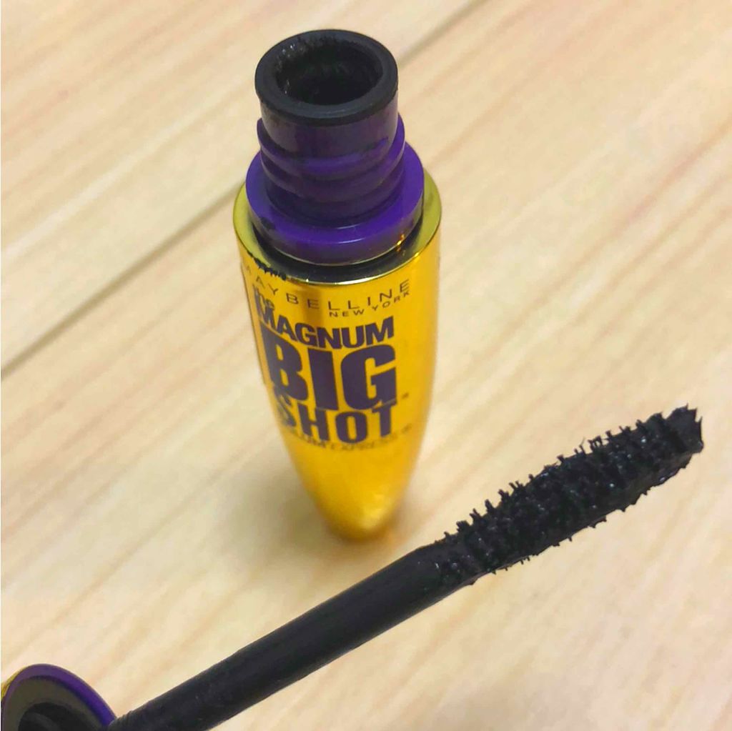 ボリューム エクスプレス マグナム ウォータープルーフ N/MAYBELLINE NEW YORK/マスカラを使ったクチコミ(2枚目)