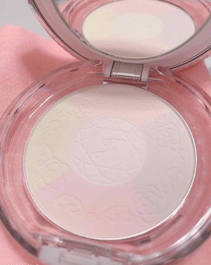 pinkrose strawberry on LIPS 「ジルスチュアート連続レビューおつぎはジルスチュアートクリスタル..」(4枚目)