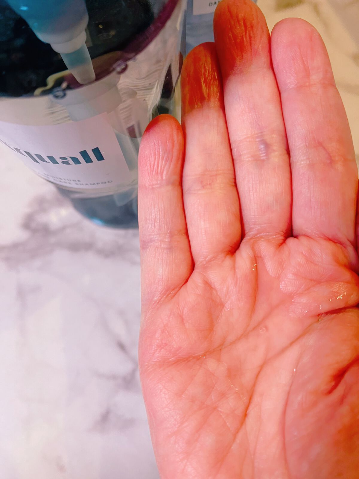 オタネ on LIPS 「髪の潤い不足を感じたら#アクオルモイスチャーリペアシャンプー・..」(2枚目)