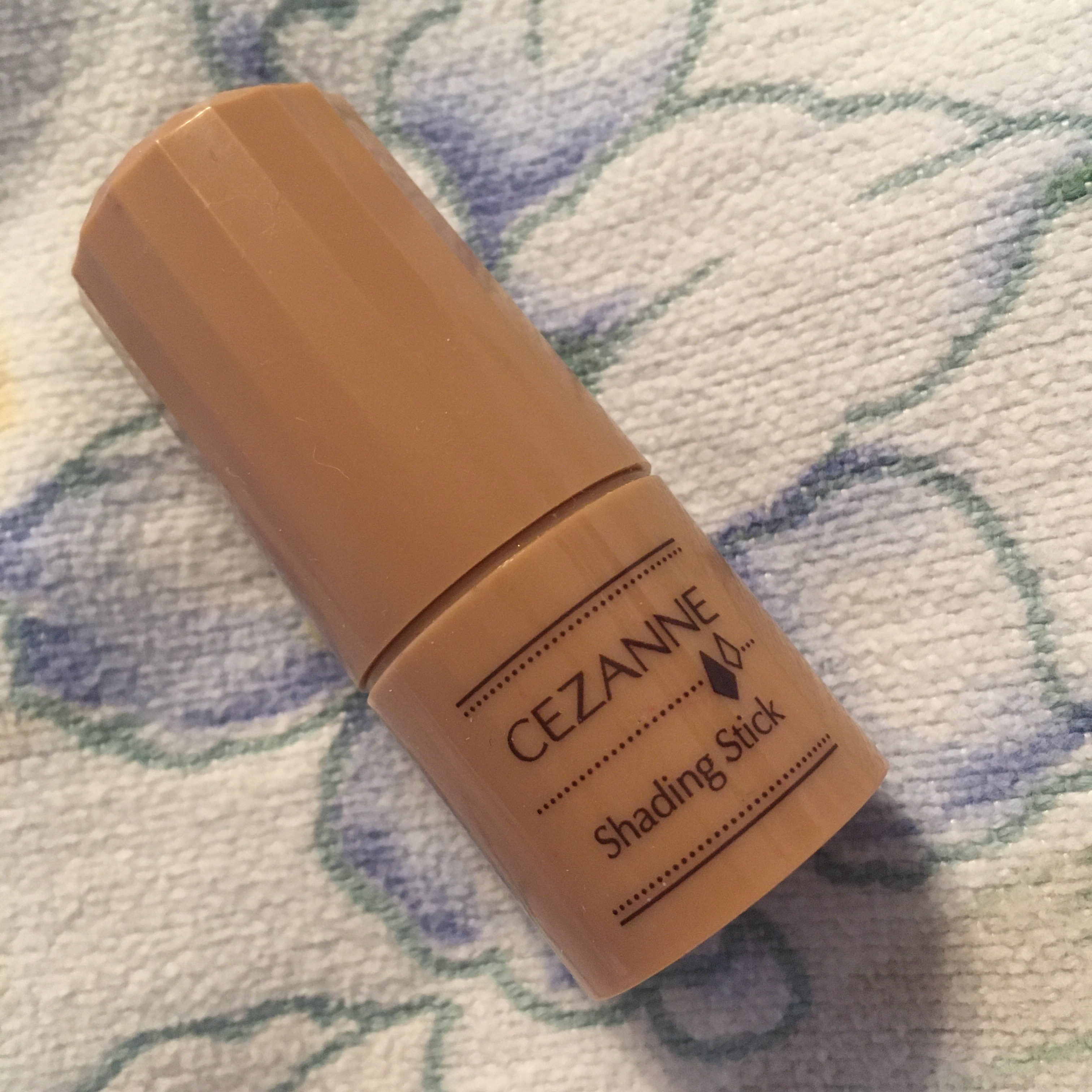 シェーディングスティック/CEZANNE/シェーディングを使ったクチコミ（1枚目）