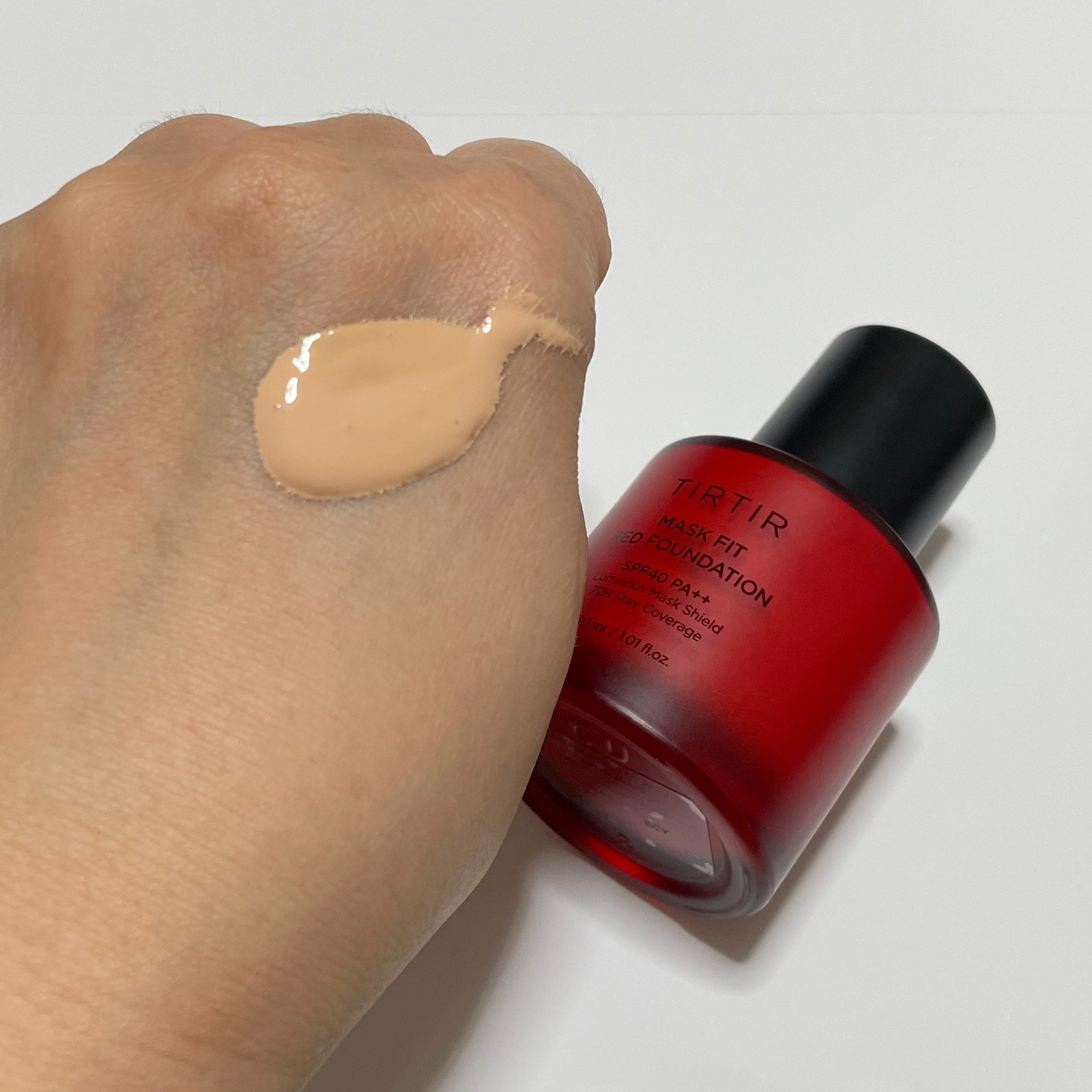 マスクフィットレッドファンデーション 17C ポーセリン(PORCELAIN)/TIRTIR(ティルティル)/リキッドファンデーションを使ったクチコミ（2枚目）