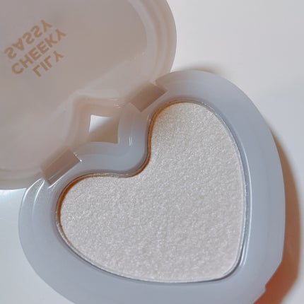 ラヴビーム グロウヴェール 01 Dreamy Beam(ドリーミービーム)/lilybyred/パウダーハイライトを使ったクチコミ(2枚目)