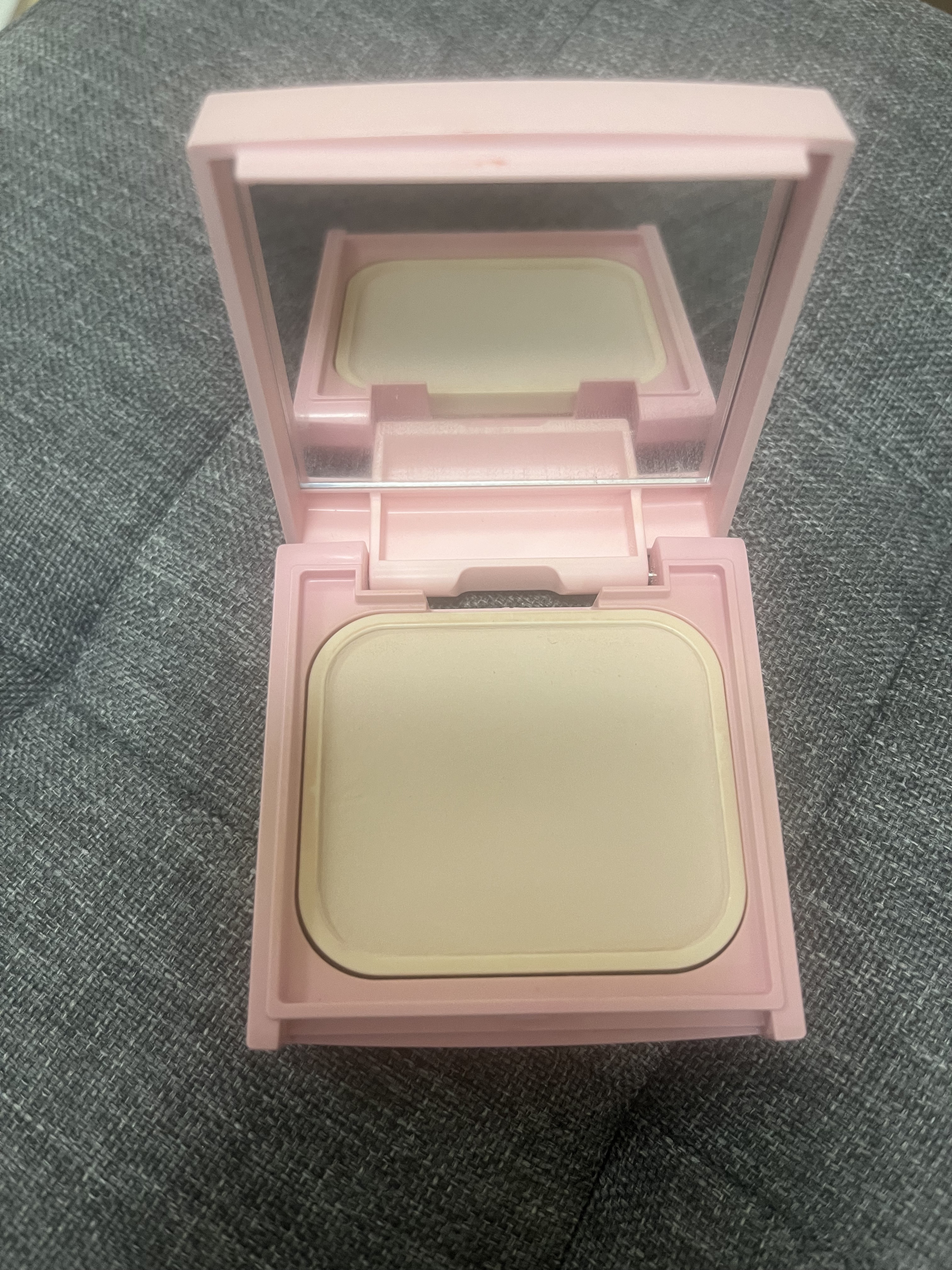 すっぴんメイカー トーンアップパウダーUV/インテグレート/プレストパウダーを使ったクチコミ（2枚目）