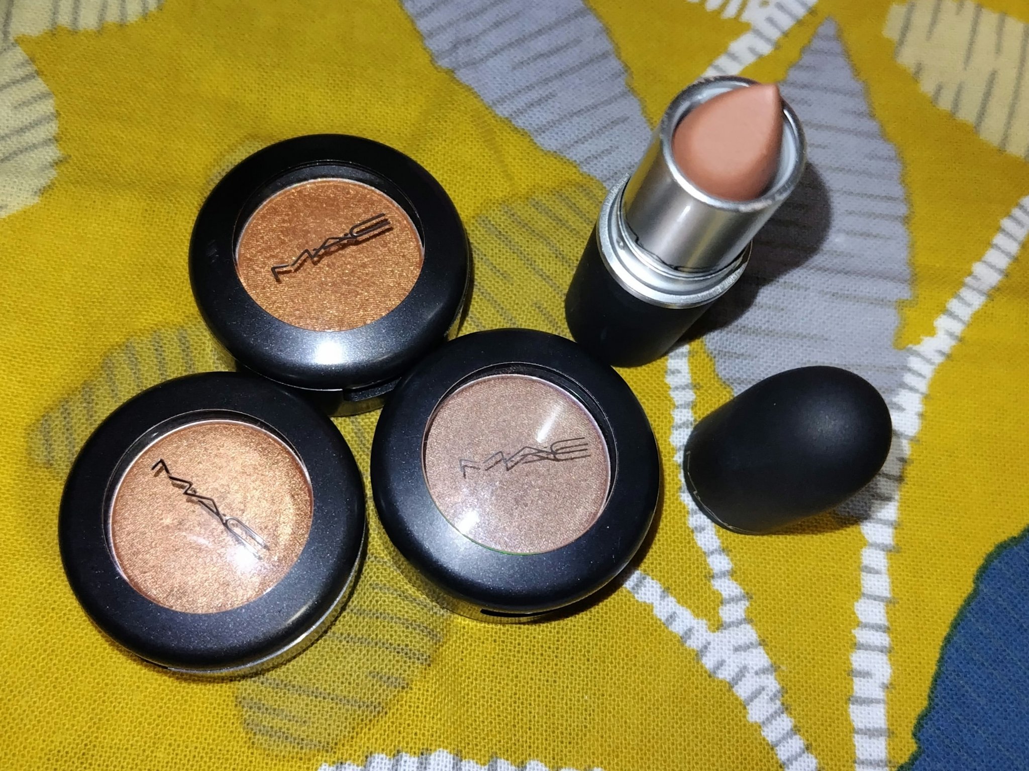 スモール アイシャドウ ウッドウィンクト/M・A・C/単色アイシャドウを使ったクチコミ（1枚目）