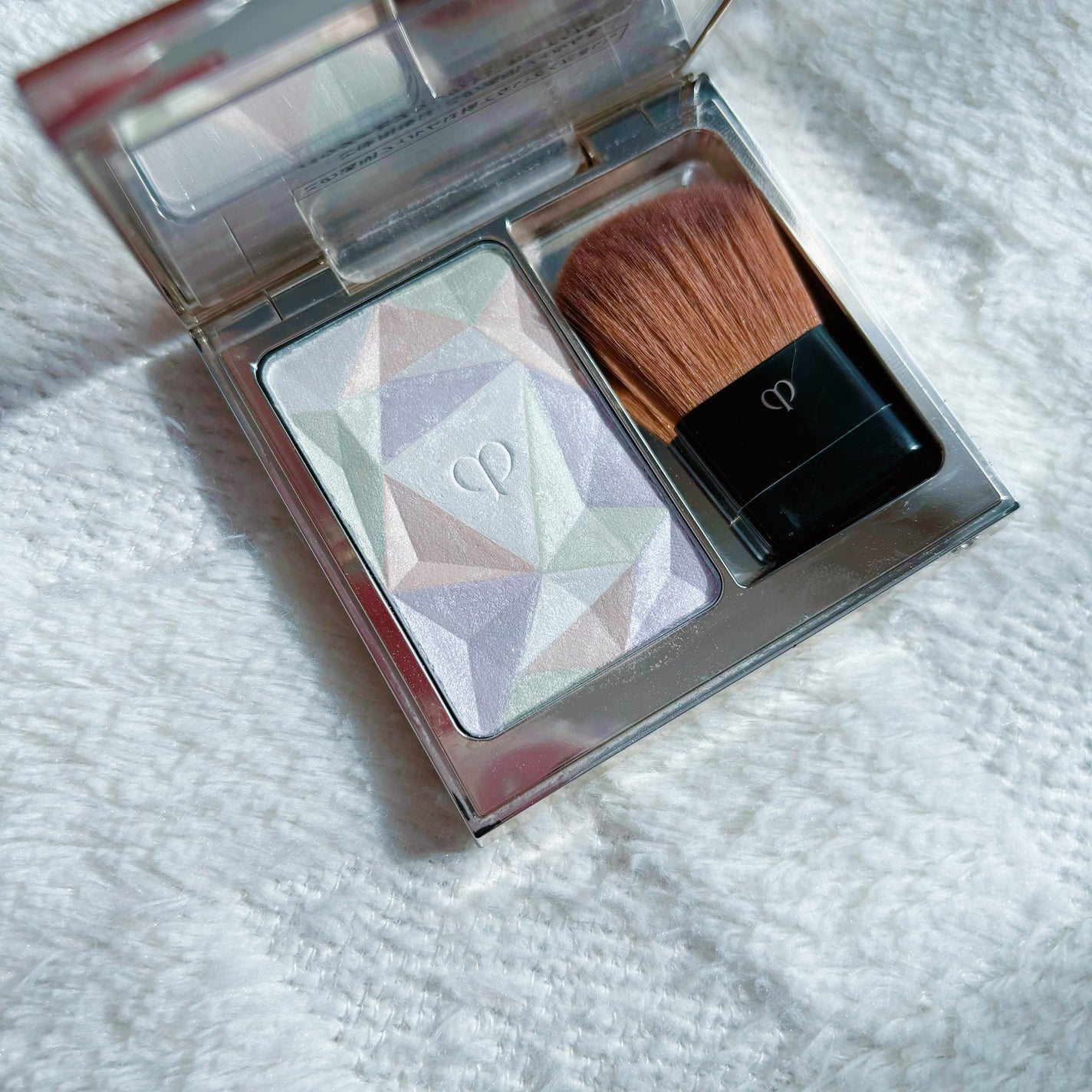 ル・レオスールデクラ /クレ・ド・ポー ボーテ/パウダーハイライトを使ったクチコミ(1枚目)