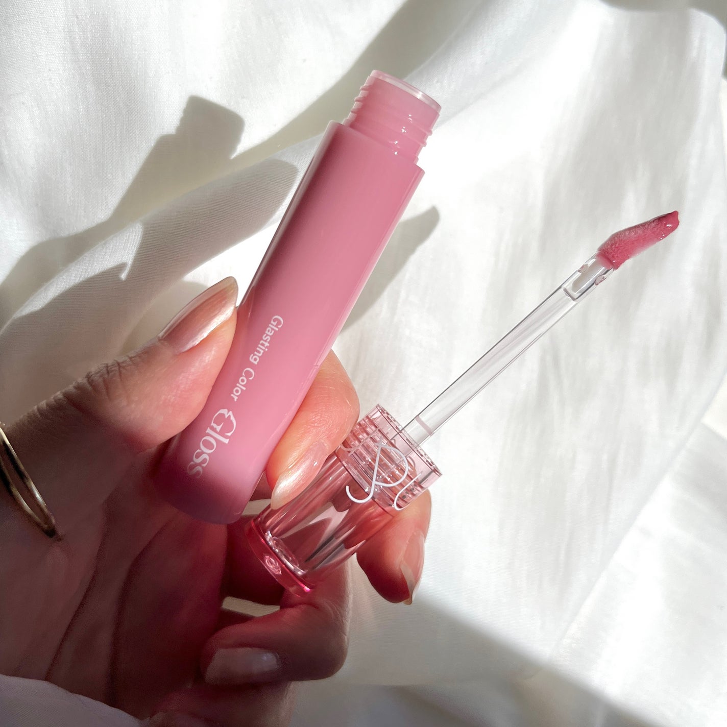 グラスティングカラーグロス/rom&nd/リップグロスを使ったクチコミ(3枚目)