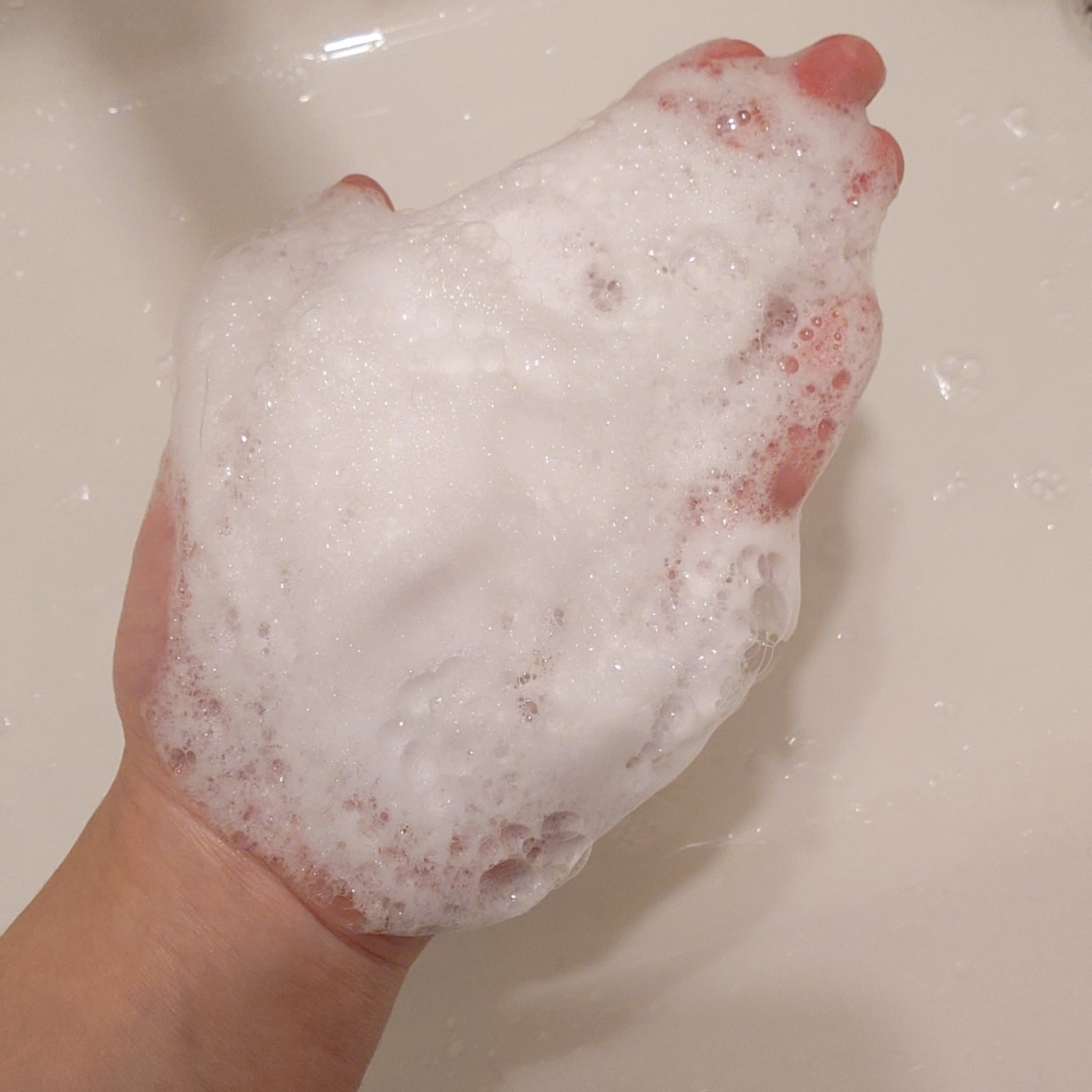 プルント　リライト美容液ヘアミルク　レッドワイン/Purunt./ヘアミルクを使ったクチコミ（3枚目）