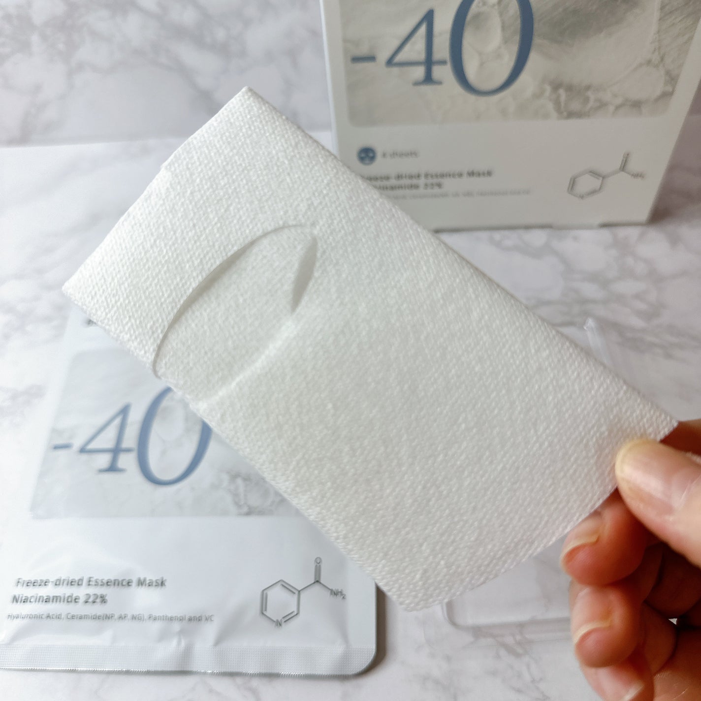 フリーズドライエッセンスマスク ナイアシンアミド22%/HiCA/シートマスク・パックを使ったクチコミ(3枚目)