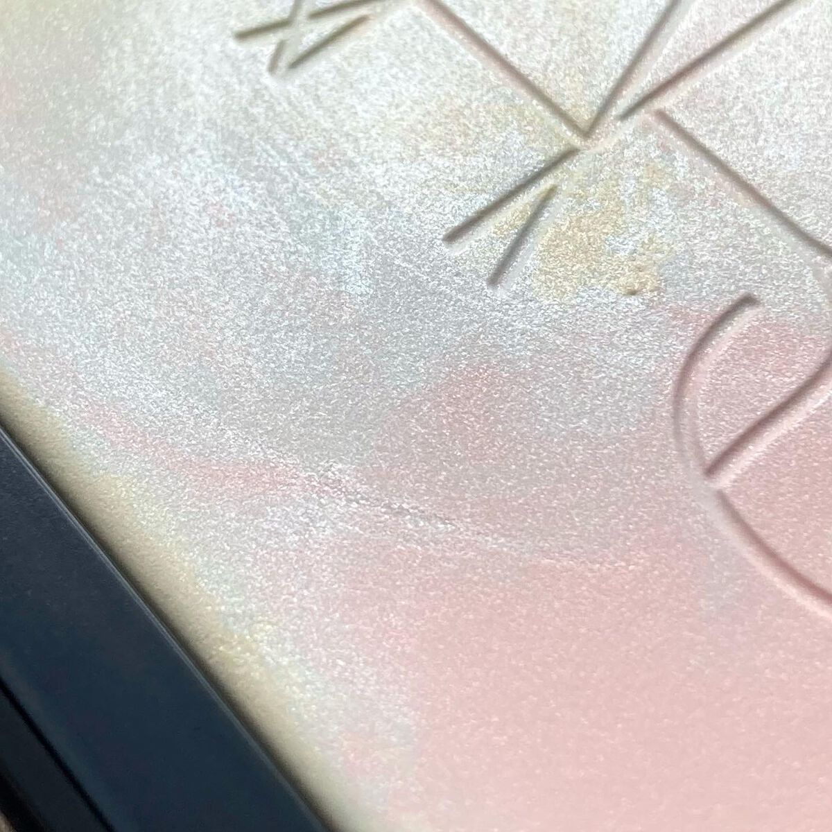 ライトリフレクティング プリズマティックパウダー/NARS/プレストパウダーを使ったクチコミ（3枚目）