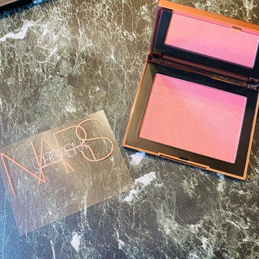 ブラッシュ 01757（数量限定）/NARS/パウダーチークを使ったクチコミ（2枚目）