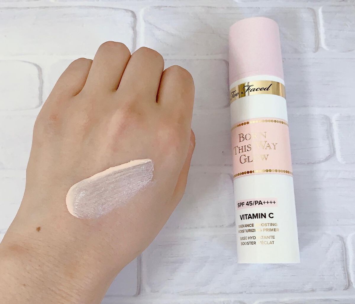 ボーン ディス ウェイ グロウ モイスチュアライジング メイクアップ プライマー/Too Faced/化粧下地を使ったクチコミ（3枚目）