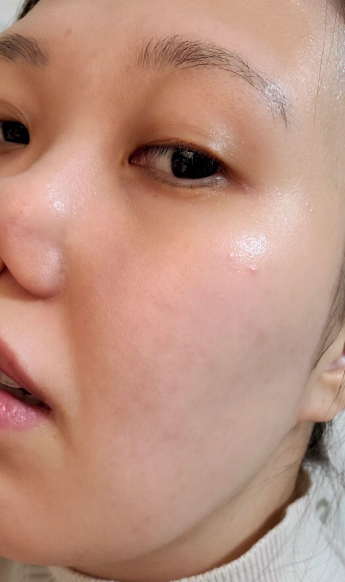 モイスチュアライジング ファンデーション プライマー/PAUL & JOE BEAUTE/化粧下地を使ったクチコミ(1枚目)