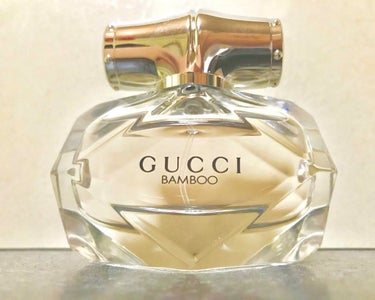 GUCCI バンブー オードトワレ（30ml）です💖表現が難しいですが大人な女性の香りです！
デザインもクリスタルの様で美しいです💘
香りは好みが分かれますので全員にオススメとは言えませんが、香水の購入