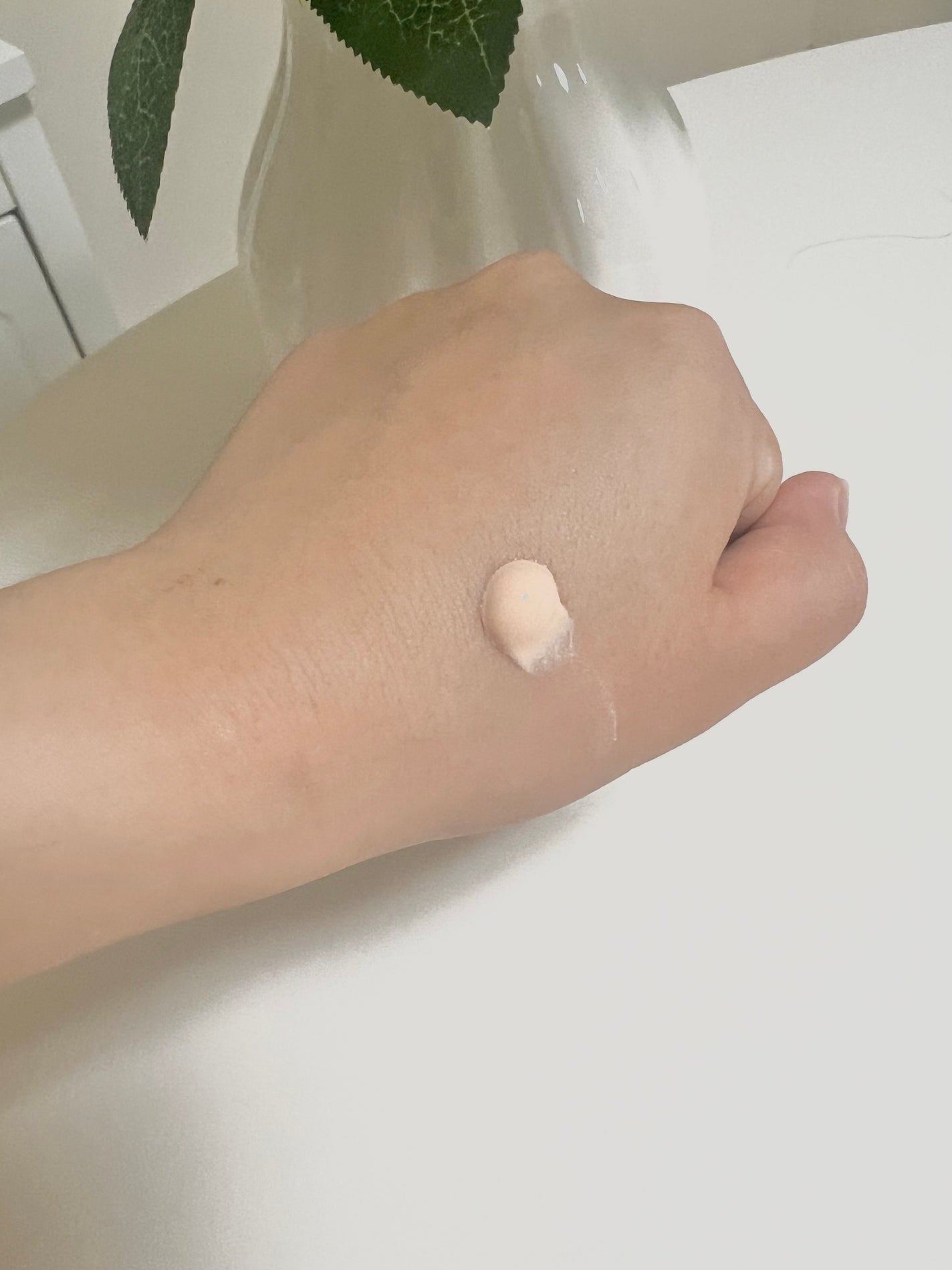 ウォーターホールディングトーンアップサンセラム/KAHI/日焼け止めローションを使ったクチコミ(2枚目)