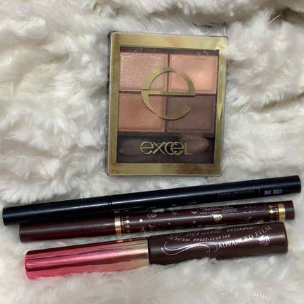 スキニーリッチシャドウ/excel/アイシャドウパレットを使ったクチコミ(4枚目)