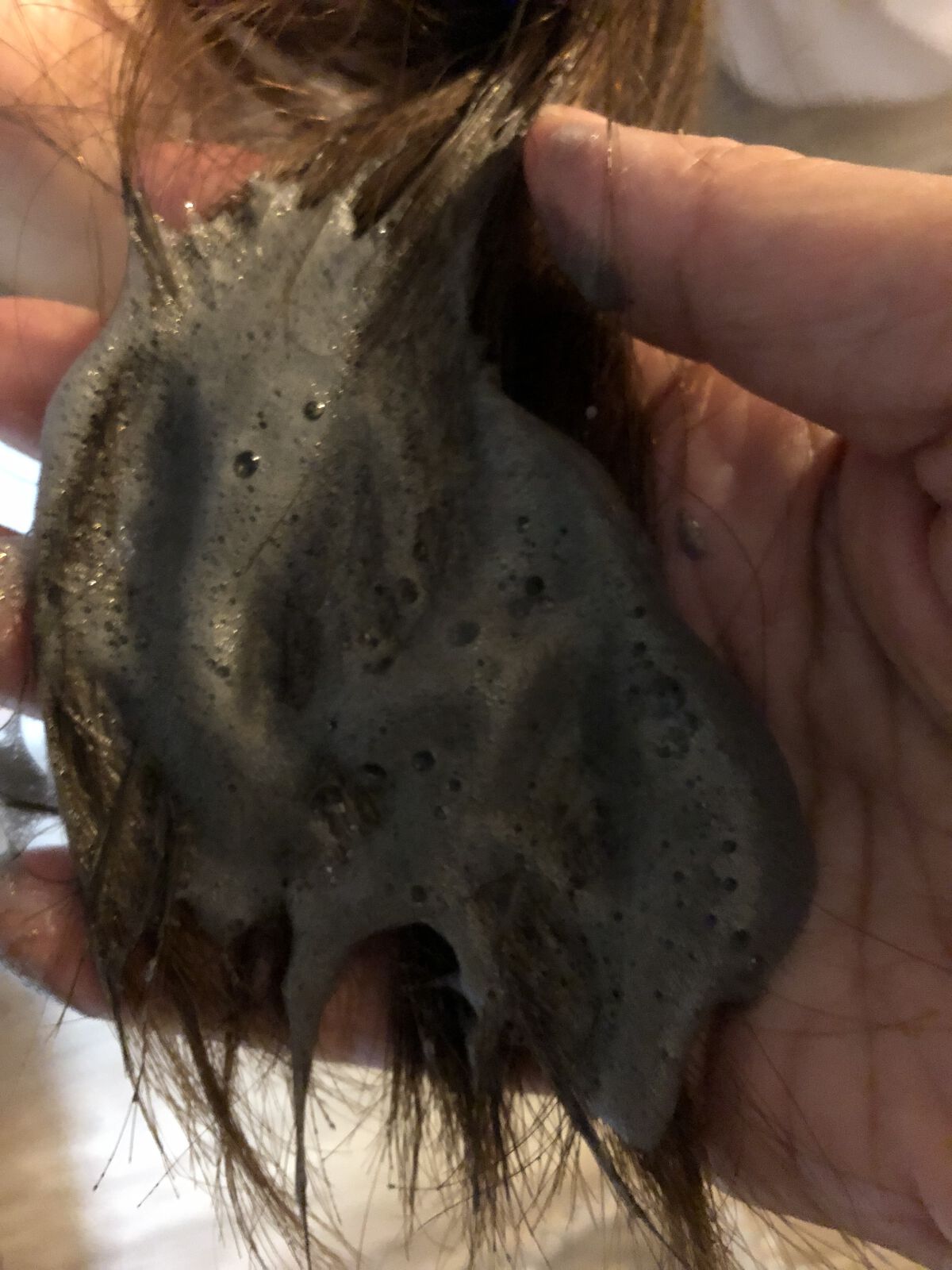 スパークリングオイル クレンジング＆シャンプー ブラック /Le ment/市販シャンプーを使ったクチコミ（3枚目）