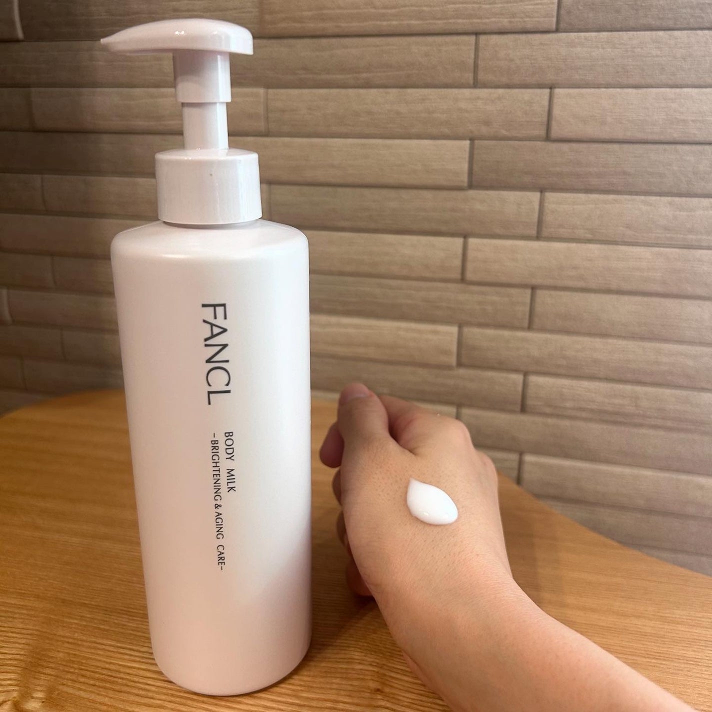 ボディミルク ブライトニング&エイジングケア<医薬部外品>/ファンケル/ボディミルクを使ったクチコミ(3枚目)