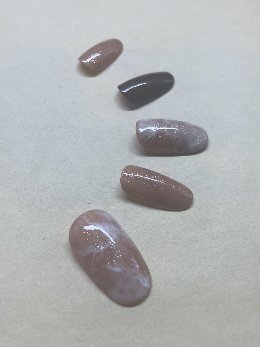 ジェルネイル（ライト対応）/セリア/ジェルネイルを使ったクチコミ（2枚目）