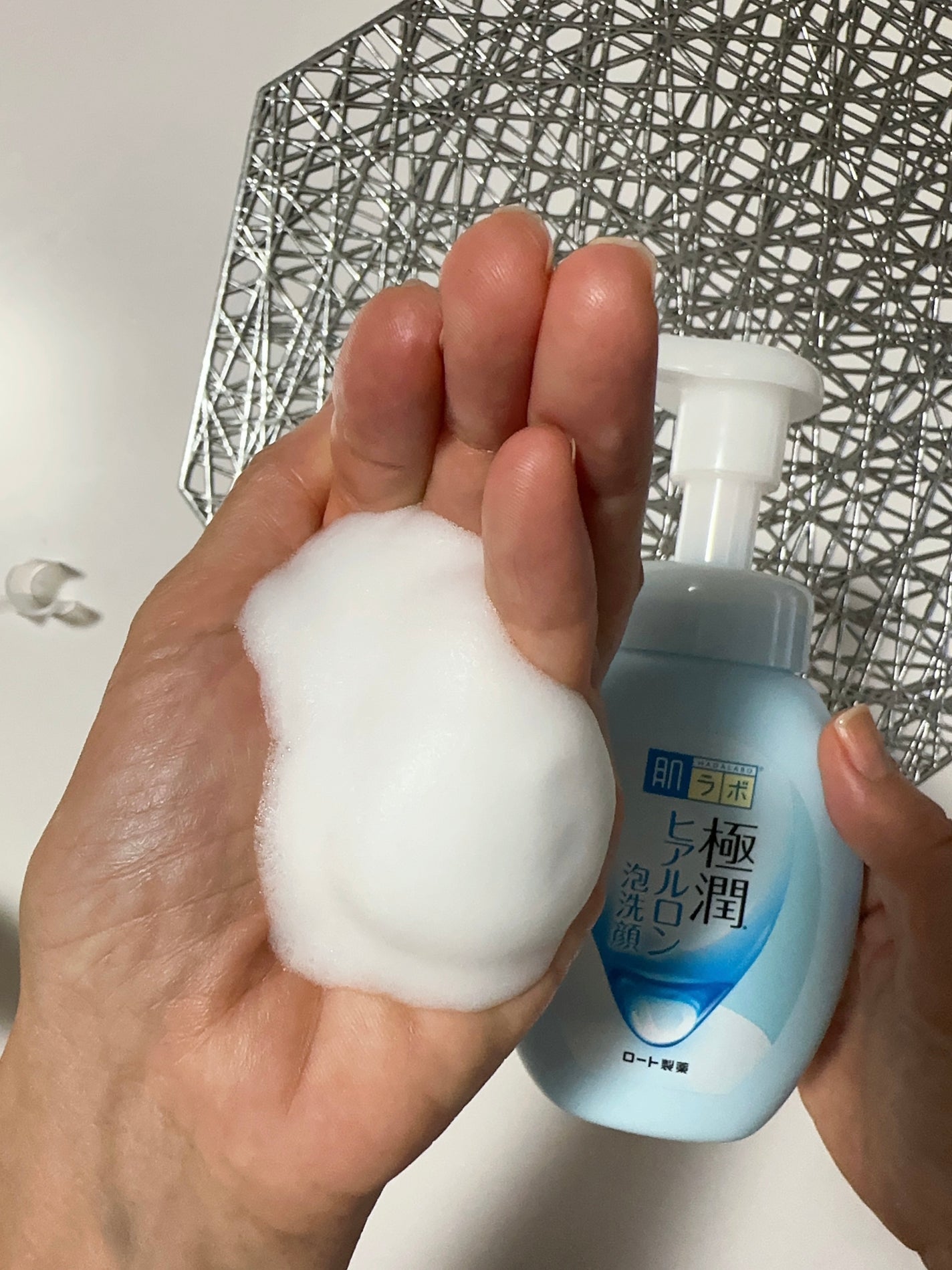極潤 ヒアルロン泡洗顔/肌ラボ/泡洗顔を使ったクチコミ(2枚目)