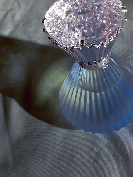 ブリリアントジュエル シアー オードトワレ 50ml/JILL STUART/香水(レディース)の画像