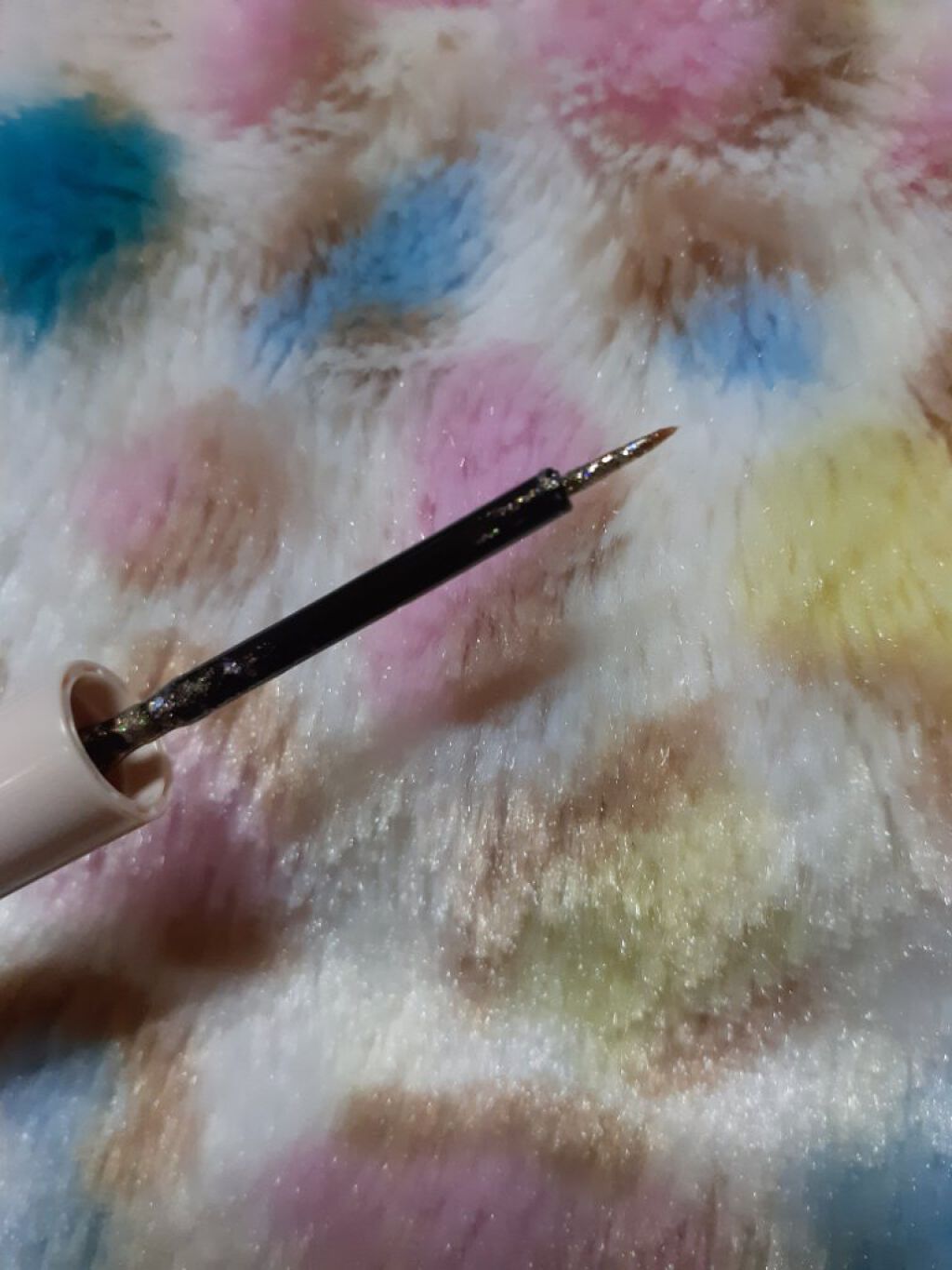 グリッターイルミネーションライナー/CipiCipi/リキッドアイライナーを使ったクチコミ(3枚目)