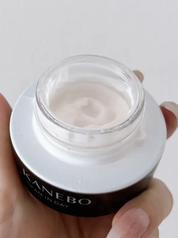 クリーム　イン　デイ/KANEBO/フェイスクリームを使ったクチコミ（2枚目）