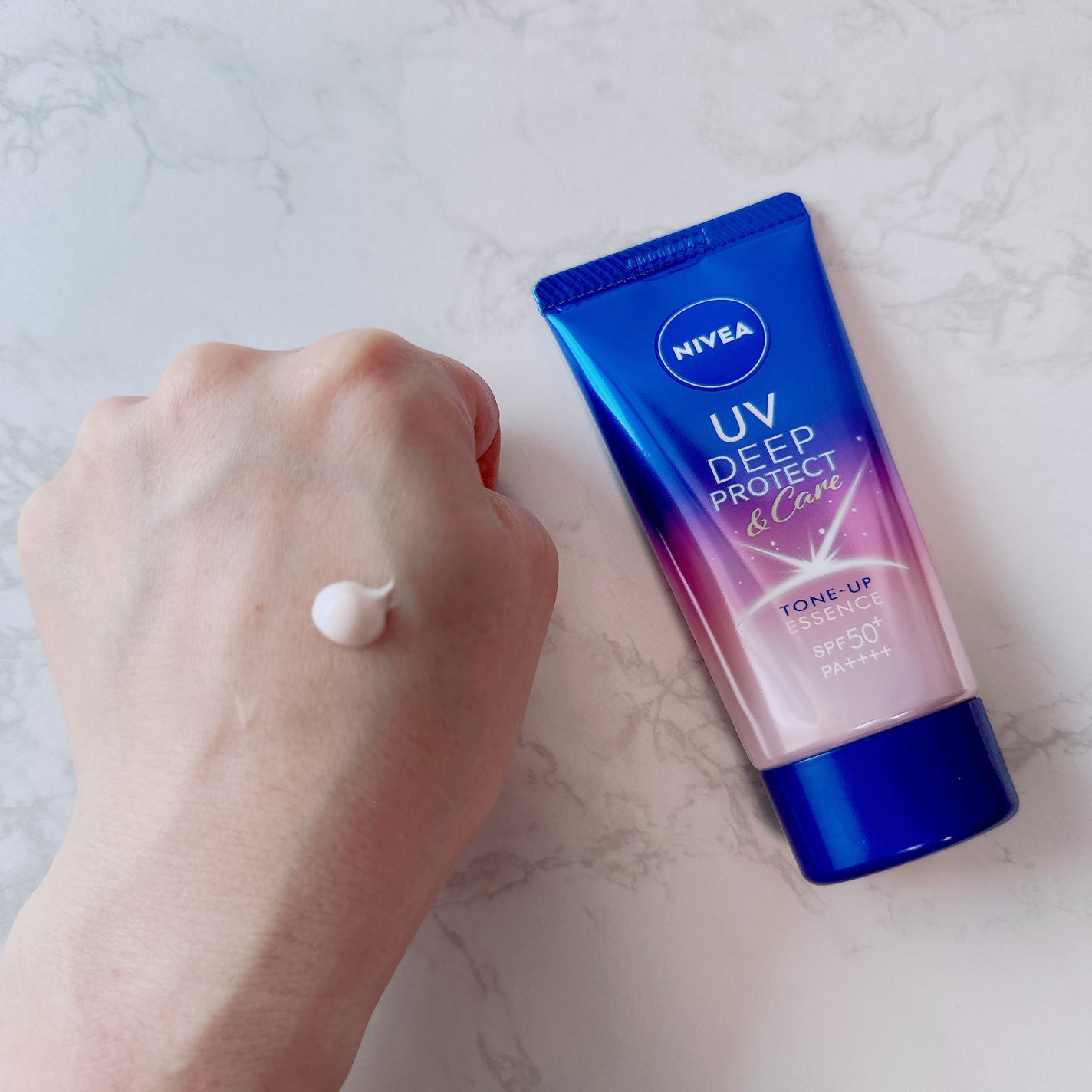 ニベアUV ディープ プロテクト&ケア トーンアップ エッセンス/ニベア/日焼け止めローションを使ったクチコミ(3枚目)