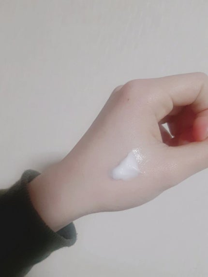 馬油ハンドクリーム/DAISO/ハンドクリームを使ったクチコミ(4枚目)