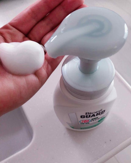 ビオレガード 薬用泡ハンドソープ ユーカリハーブの香り/ビオレu/ハンドソープを使ったクチコミ(2枚目)