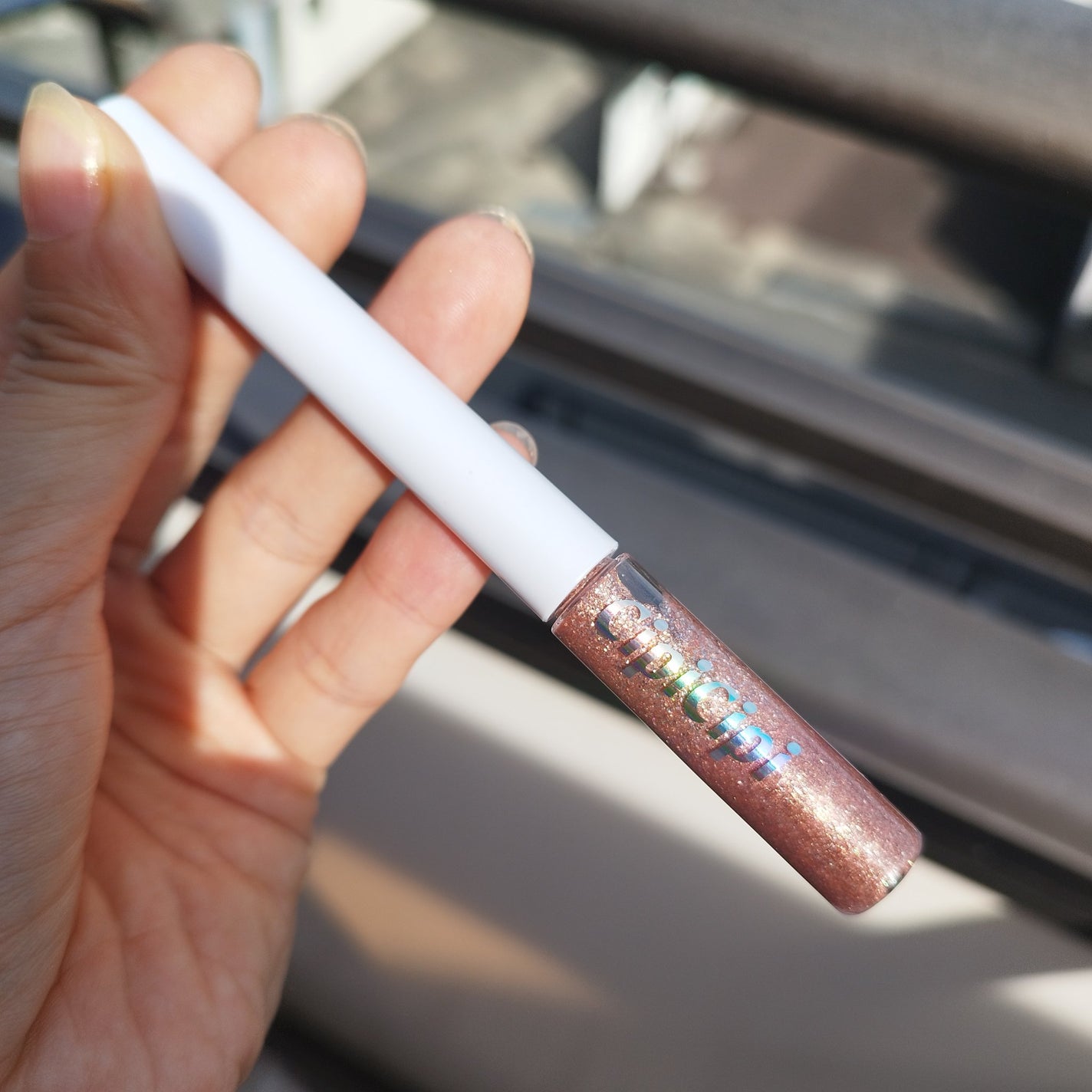 グリッター イルミネーションライナー R/CipiCipi/リキッドアイライナーを使ったクチコミ(2枚目)