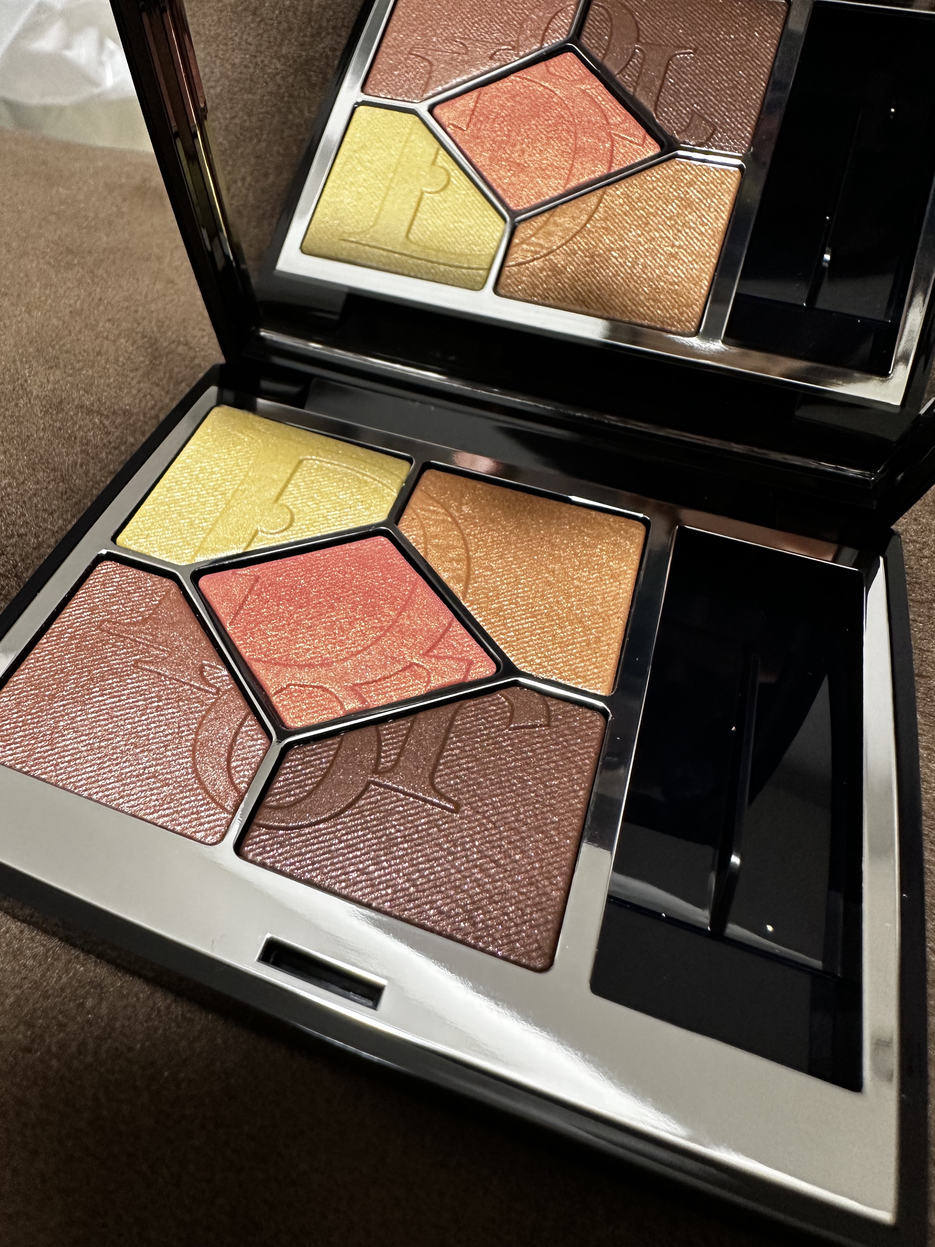 ディオールショウ サンク クルール 333 コーラル フレーム/Dior/アイシャドウを使ったクチコミ（1枚目）