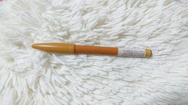 ビボのペンシルアイブロウです

１番明るい色だったと思います
眉尻を書く時に使います ´ω` )/
