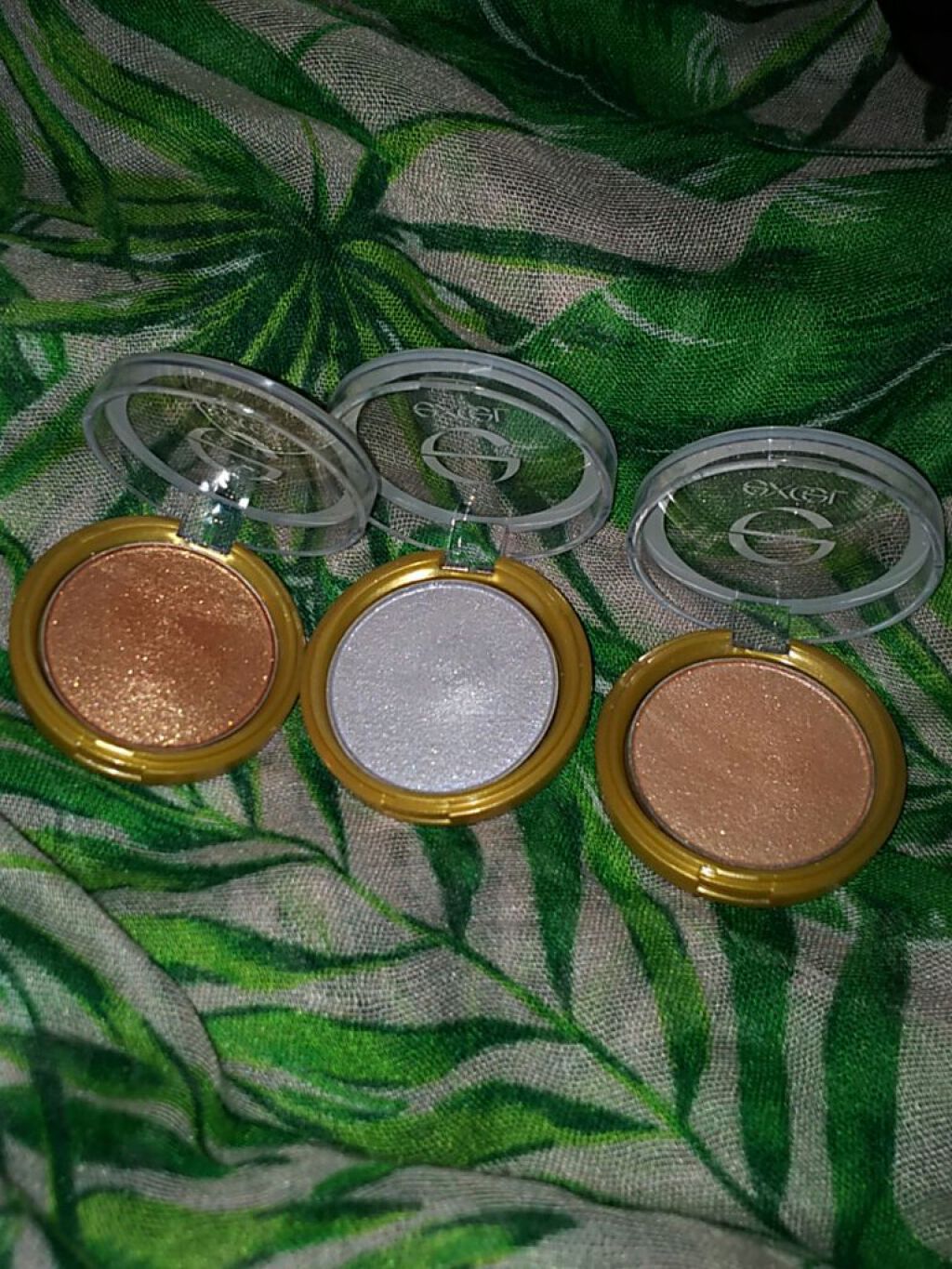 シャイニーシャドウ N/excel/単色アイシャドウを使ったクチコミ(1枚目)