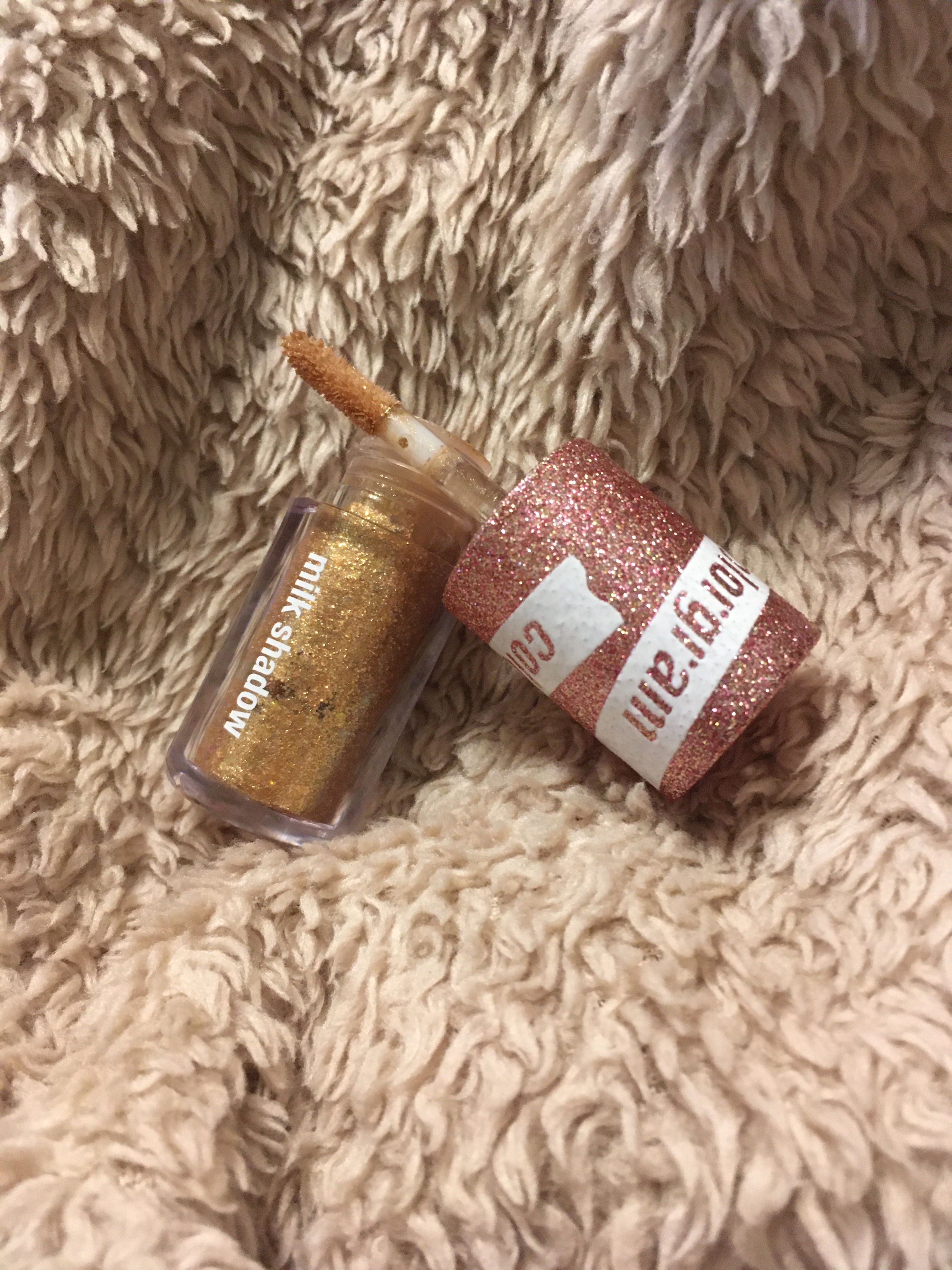 ミルクブリングシャドウ 04 エンディングベール/Colorgram/リキッドアイシャドウを使ったクチコミ（1枚目）