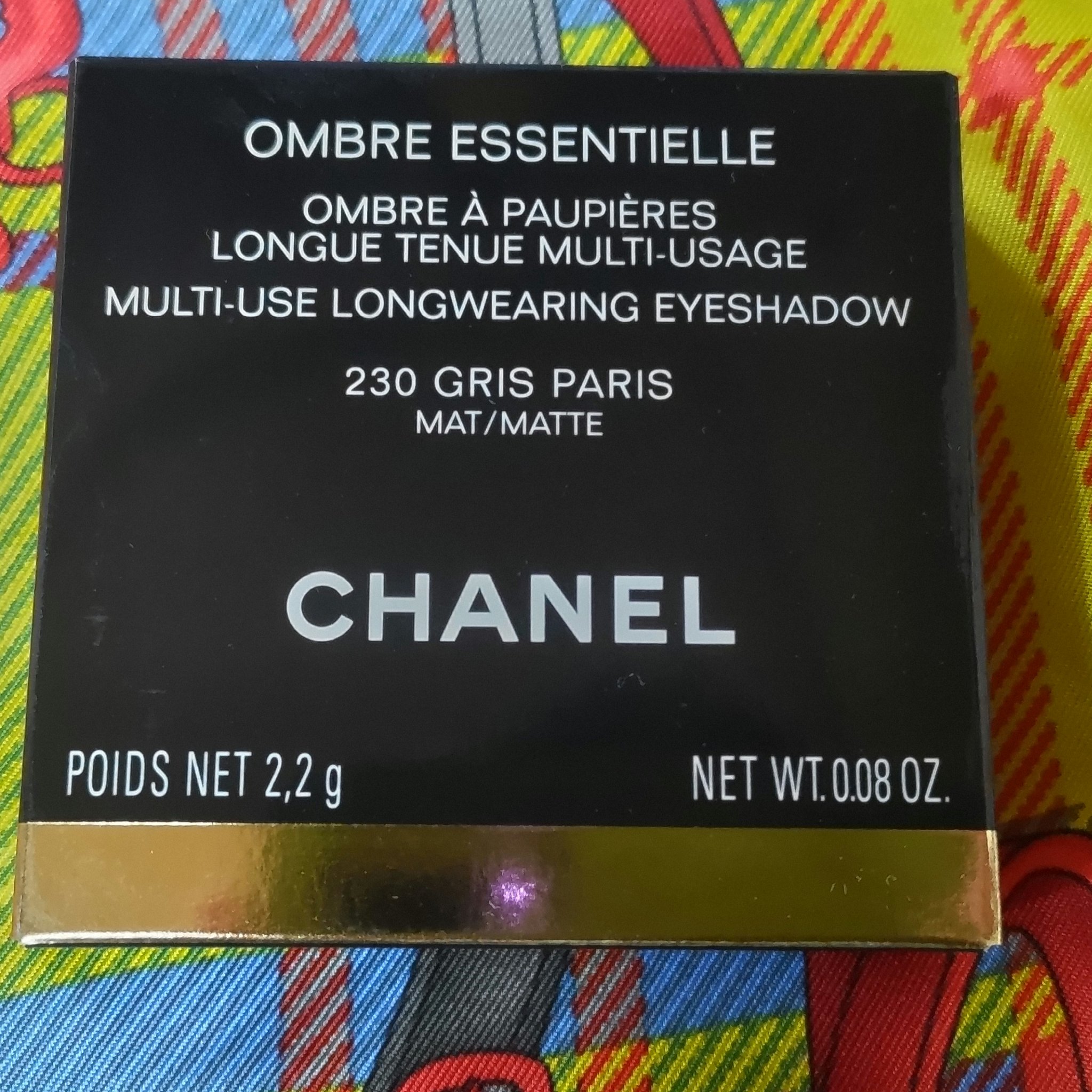 オンブル エサンシエル/CHANEL/単色アイシャドウを使ったクチコミ（2枚目）