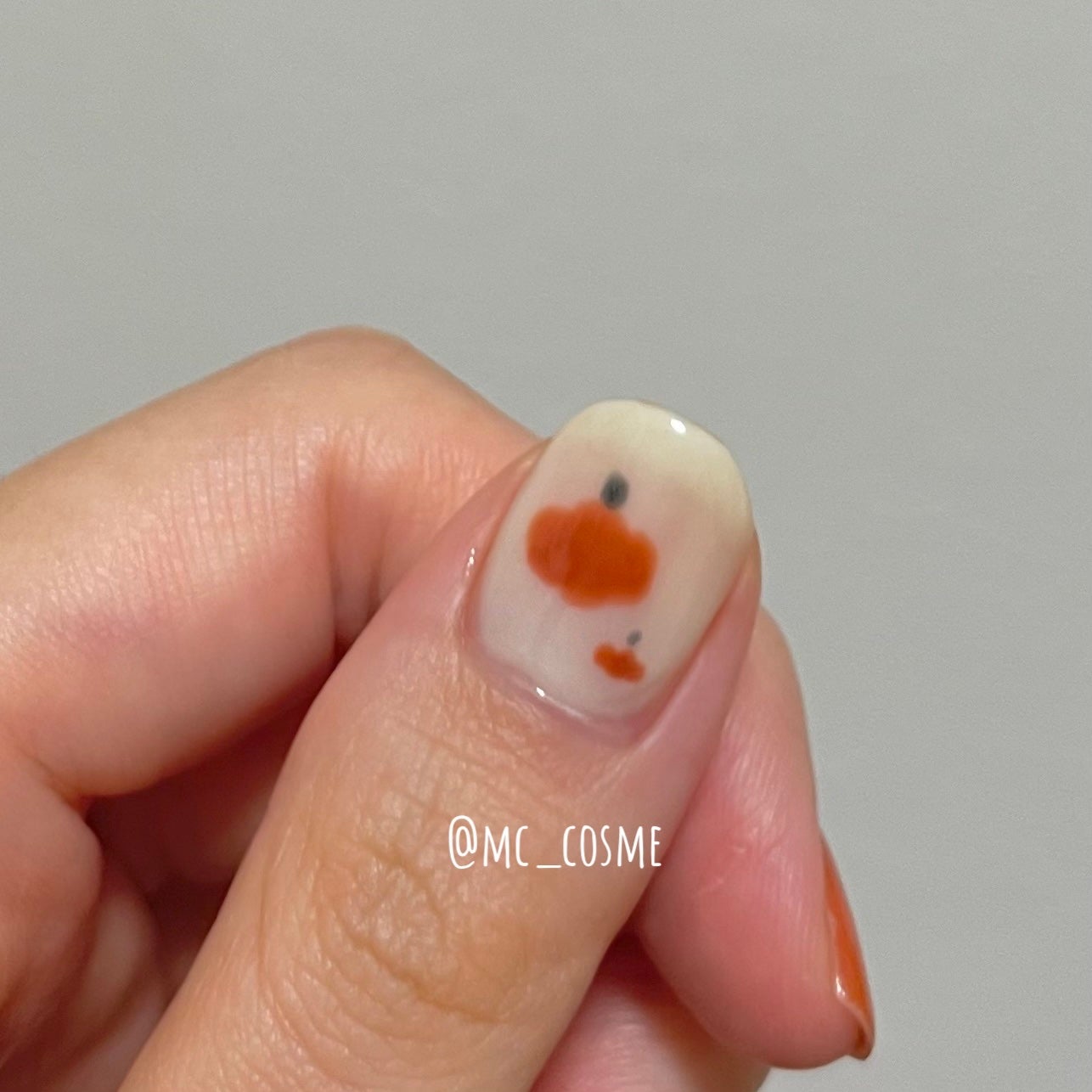 カラフルネイルズ/キャンメイク/マニキュアを使ったクチコミ(2枚目)