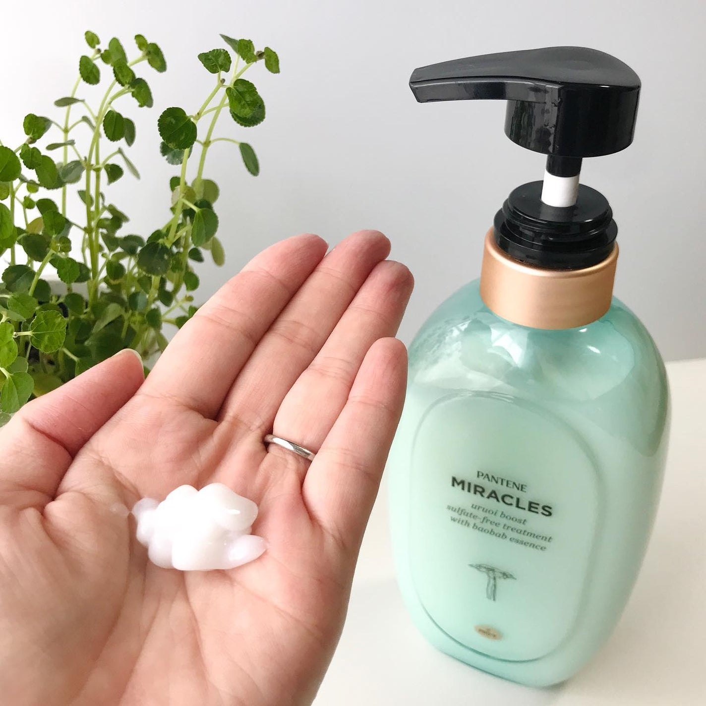 ミラクルズ うるおいブースト シャンプー/トリートメント/パンテーン/市販シャンプーを使ったクチコミ(4枚目)