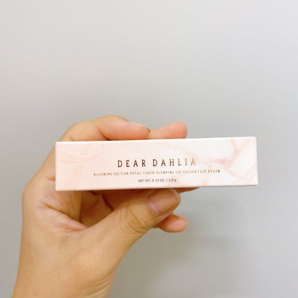 ブルーミング エディション ペタル タッチ プランピング リップ ベロア/DEAR DAHLIA/口紅を使ったクチコミ(2枚目)