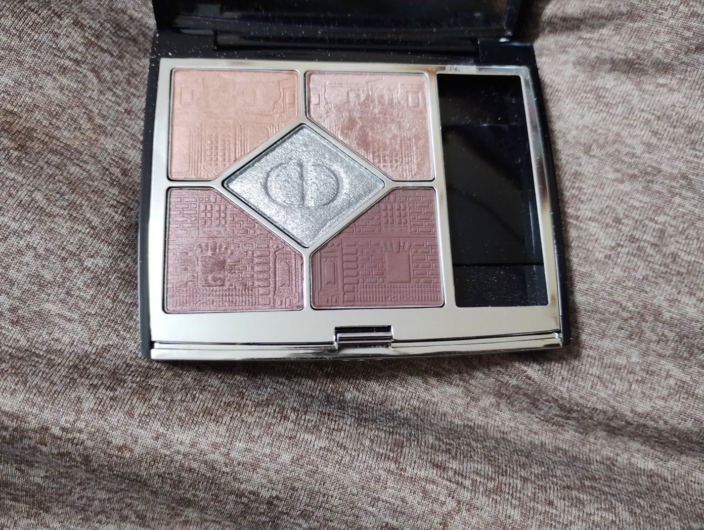 サンク クルール クチュール 〈アトリエ オブ ドリームズ〉/Dior/アイシャドウパレットを使ったクチコミ(1枚目)