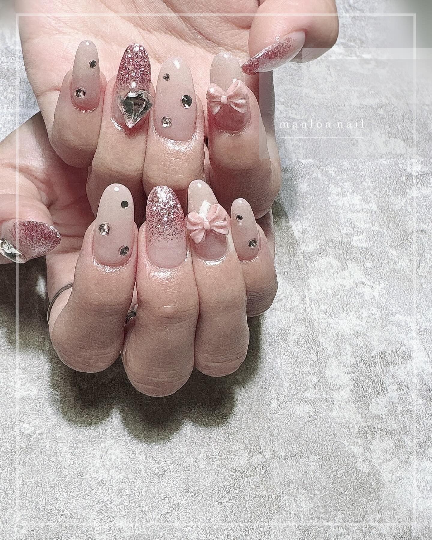 #ミラーネイル,#ネイル,#アートネイル,#秋ネイル,#リボンネイル,#東住吉区ネイル,#手書きアートネイル,#ミラーアートネイル,#パーツネイル,#ミラーネイル,#ワンカラーネイル,#天王寺ネイル,#ハートネイルのネイルデザイン