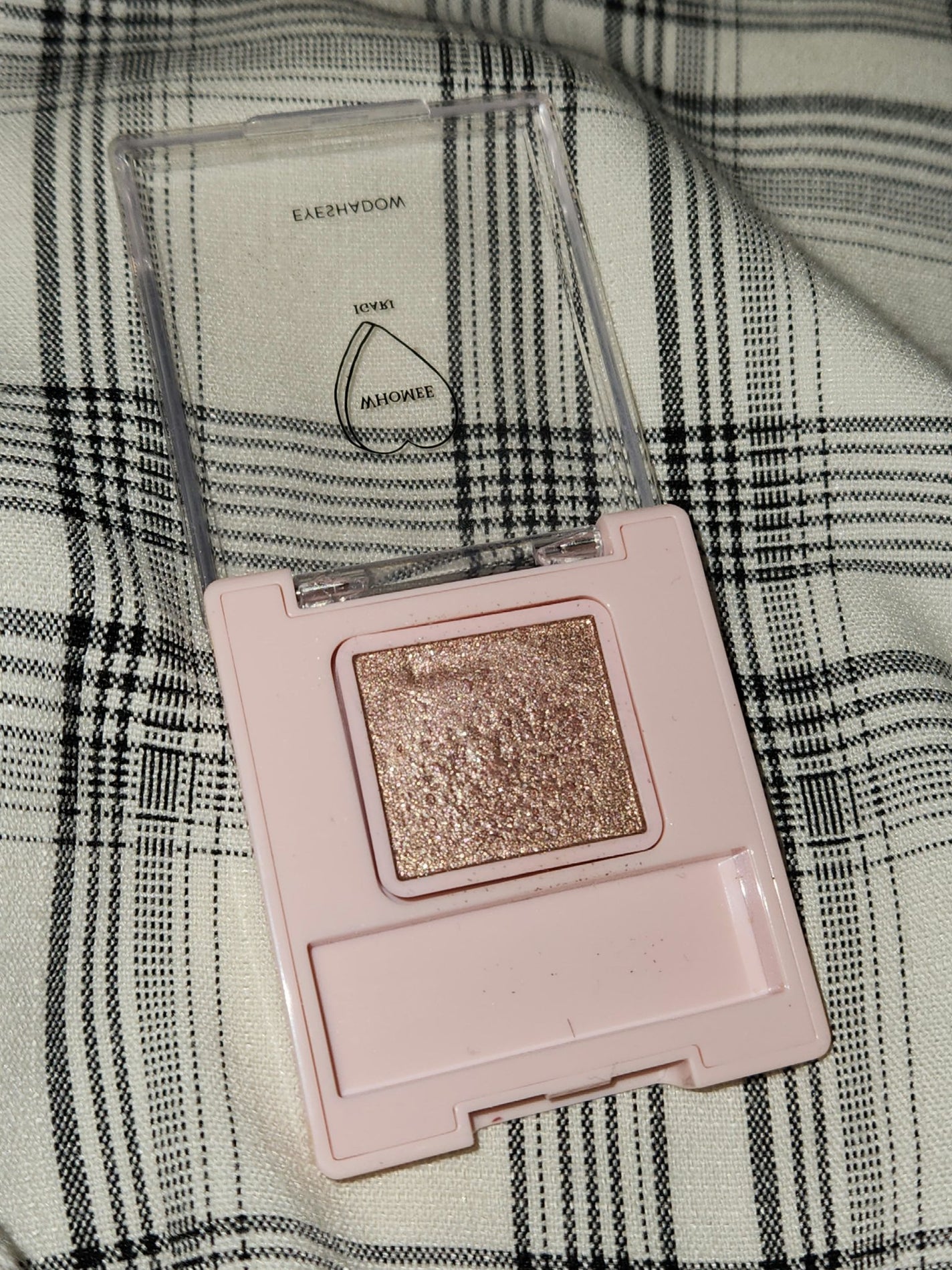 フーミー シングルラメシャドウ/WHOMEE/単色アイシャドウを使ったクチコミ(3枚目)