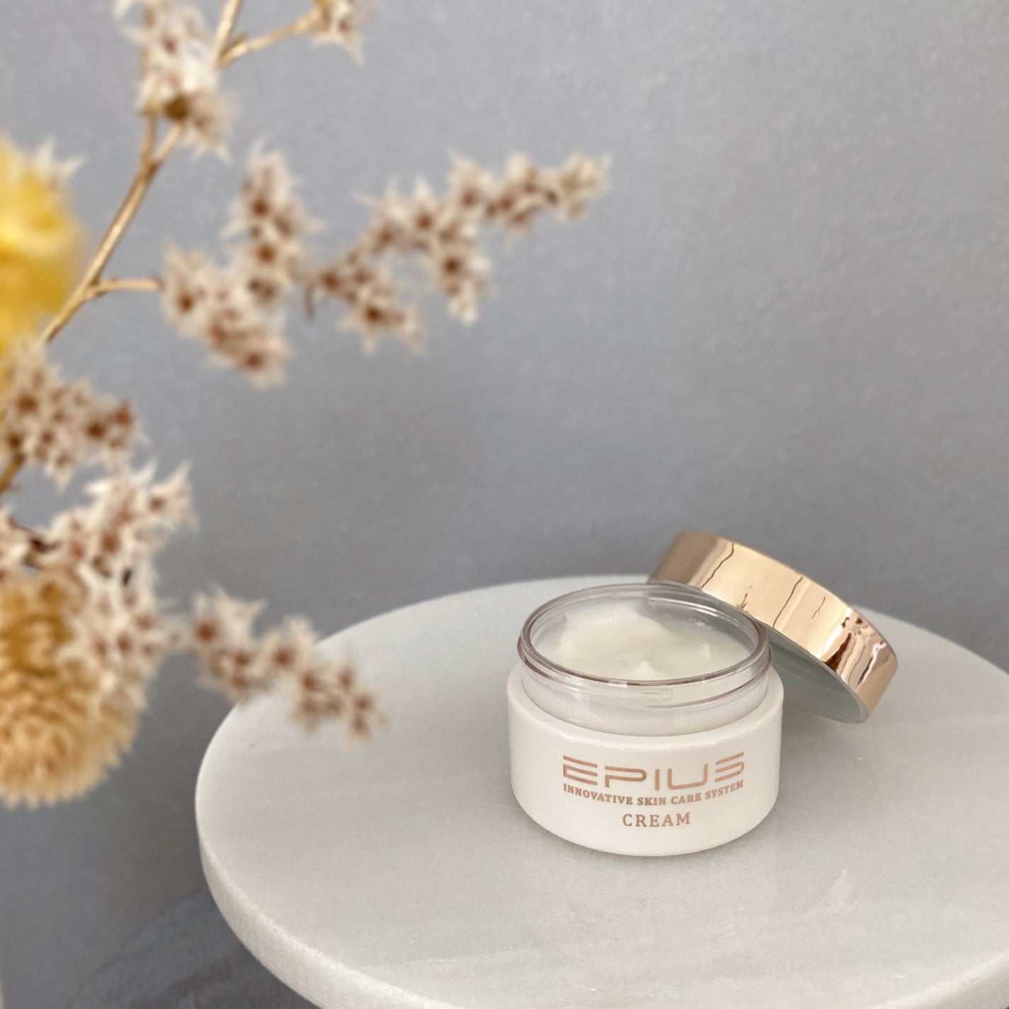 tomo on LIPS 「プロラボから発売した次世代型スキンケアエピウスのスキンケアシリ..」(1枚目)