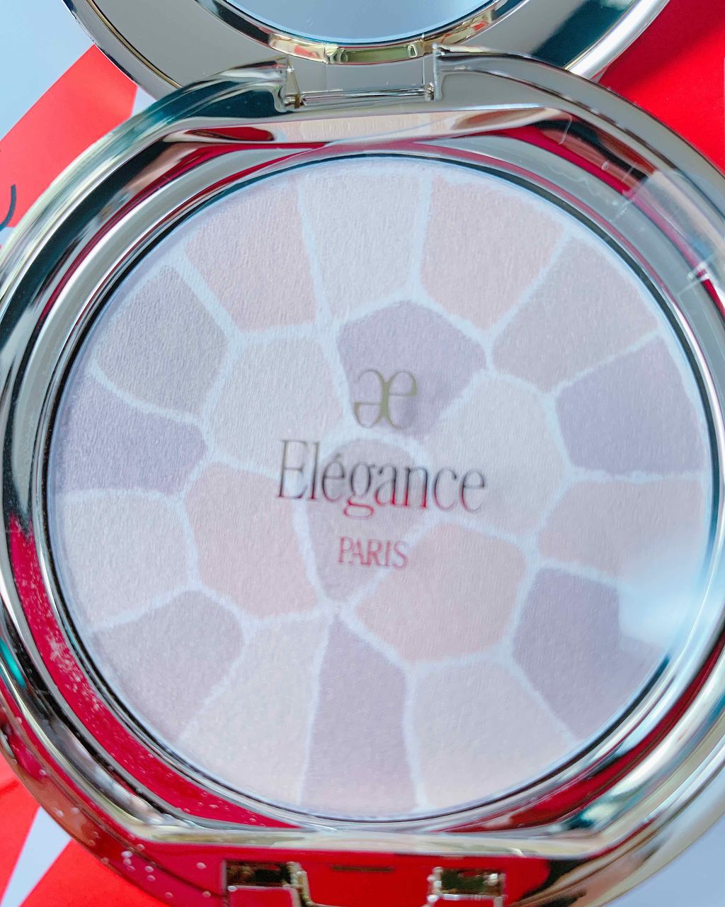 ラ プードル オートニュアンス/Elégance/プレストパウダーを使ったクチコミ（2枚目）