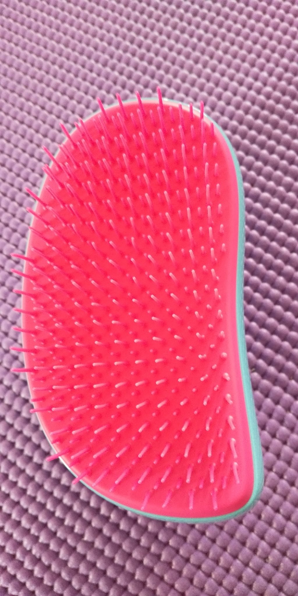 fantastic_banana_7jjj on LIPS 「タングルティーザー!噂通りの髪通りの驚くほどの良さに、髪をとく..」(2枚目)