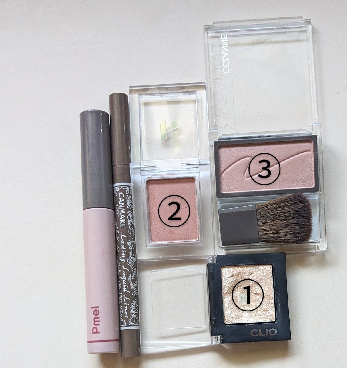 プロ シングル シャドウ/CLIO/単色アイシャドウを使ったクチコミ（2枚目）