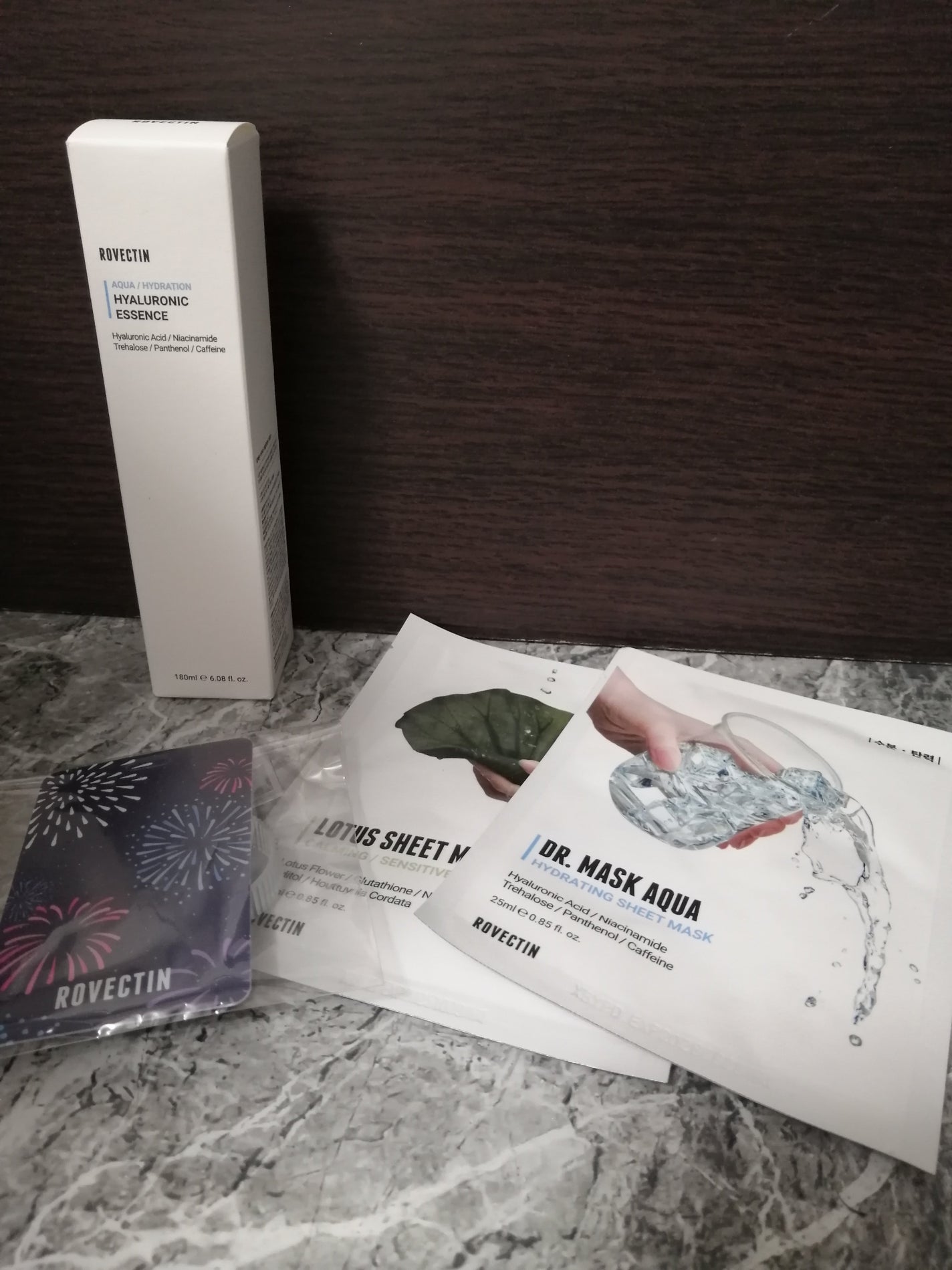 アクアヒアルロニックエッセンス/ロベクチン/化粧水を使ったクチコミ(1枚目)