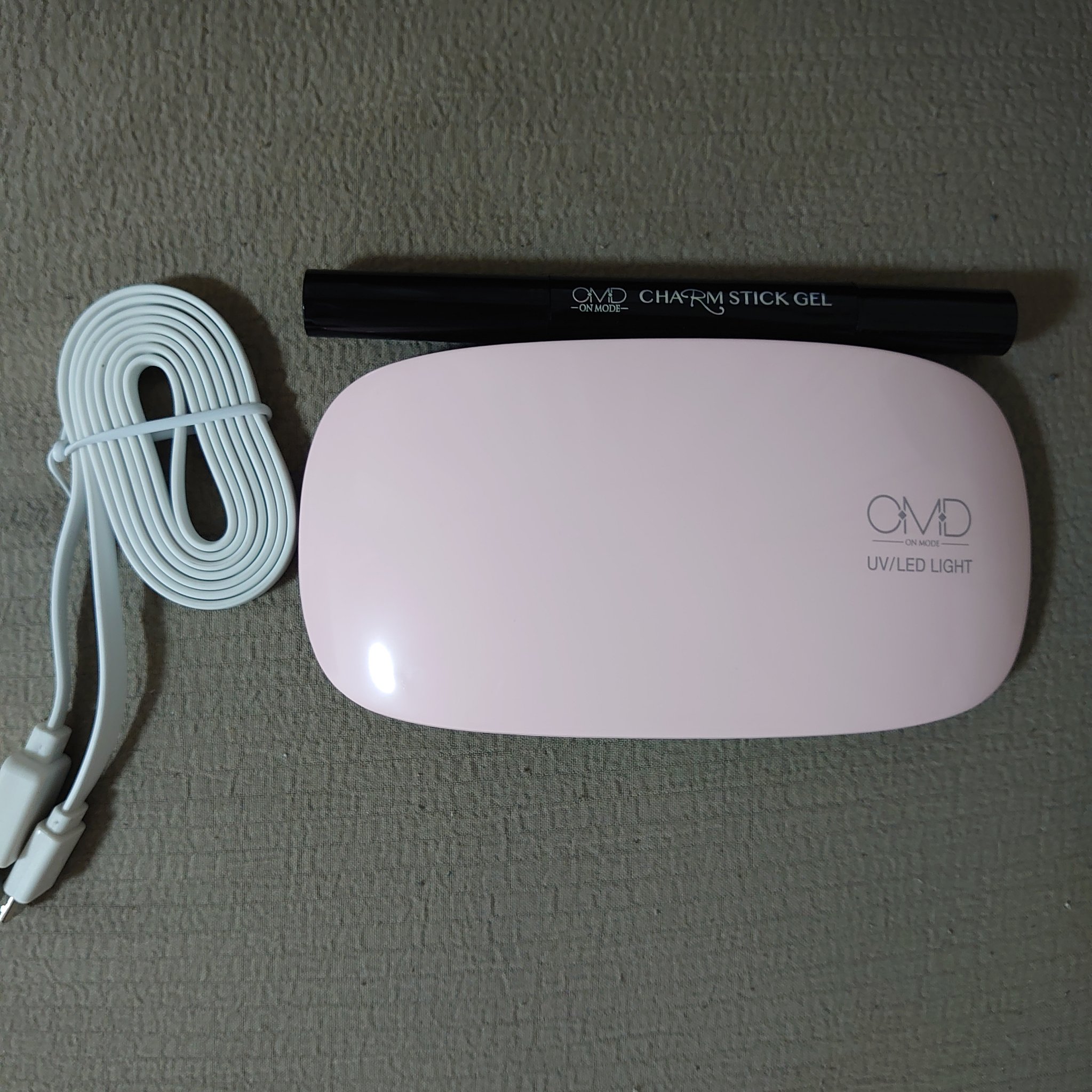チャームスティックジェル #24 グロッシーピンク/OMD/オールインワンネイルを使ったクチコミ（2枚目）