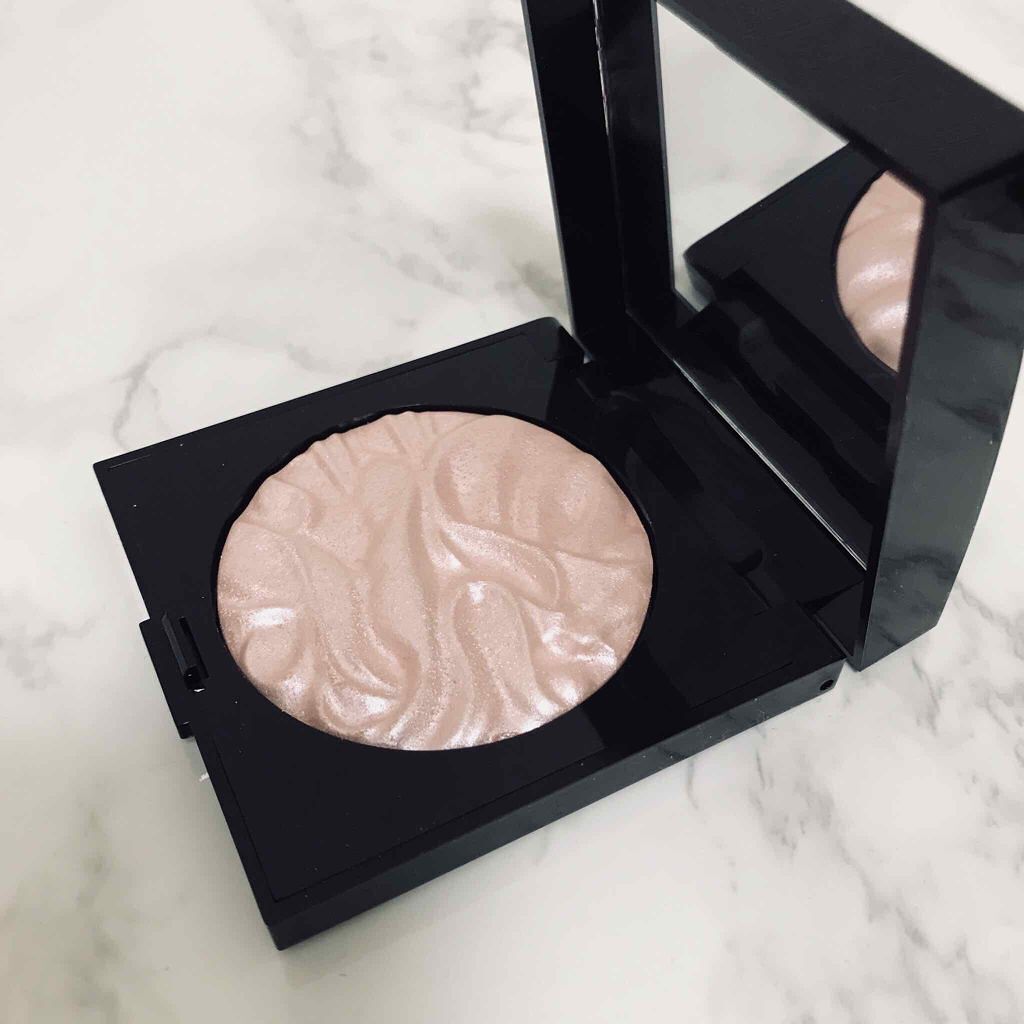 フェイスイルミネーター/ローラ メルシエ/パウダーハイライトを使ったクチコミ（1枚目）