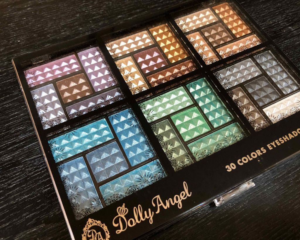 30COLORSEYESHADOWPALETTE/Dolly Angel/アイシャドウパレットを使ったクチコミ（2枚目）